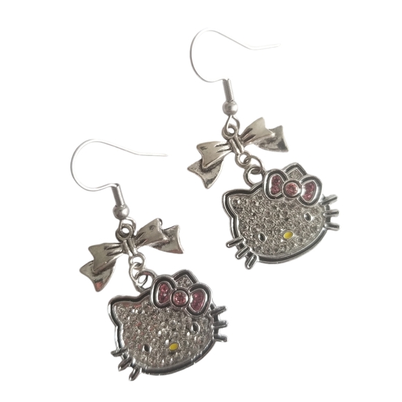 Handcrafted Hello Kitty Earrings - Picture 2 of 4